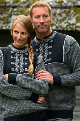 Norwegian army deals sweater