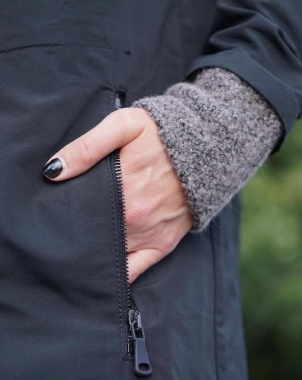 Raffauf GOCCIA 22 cuff detail Raffauf GOCCIA 22 cuff detail