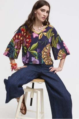 Aldo Martins 50144 RUBY 2058 Tapestry Print model